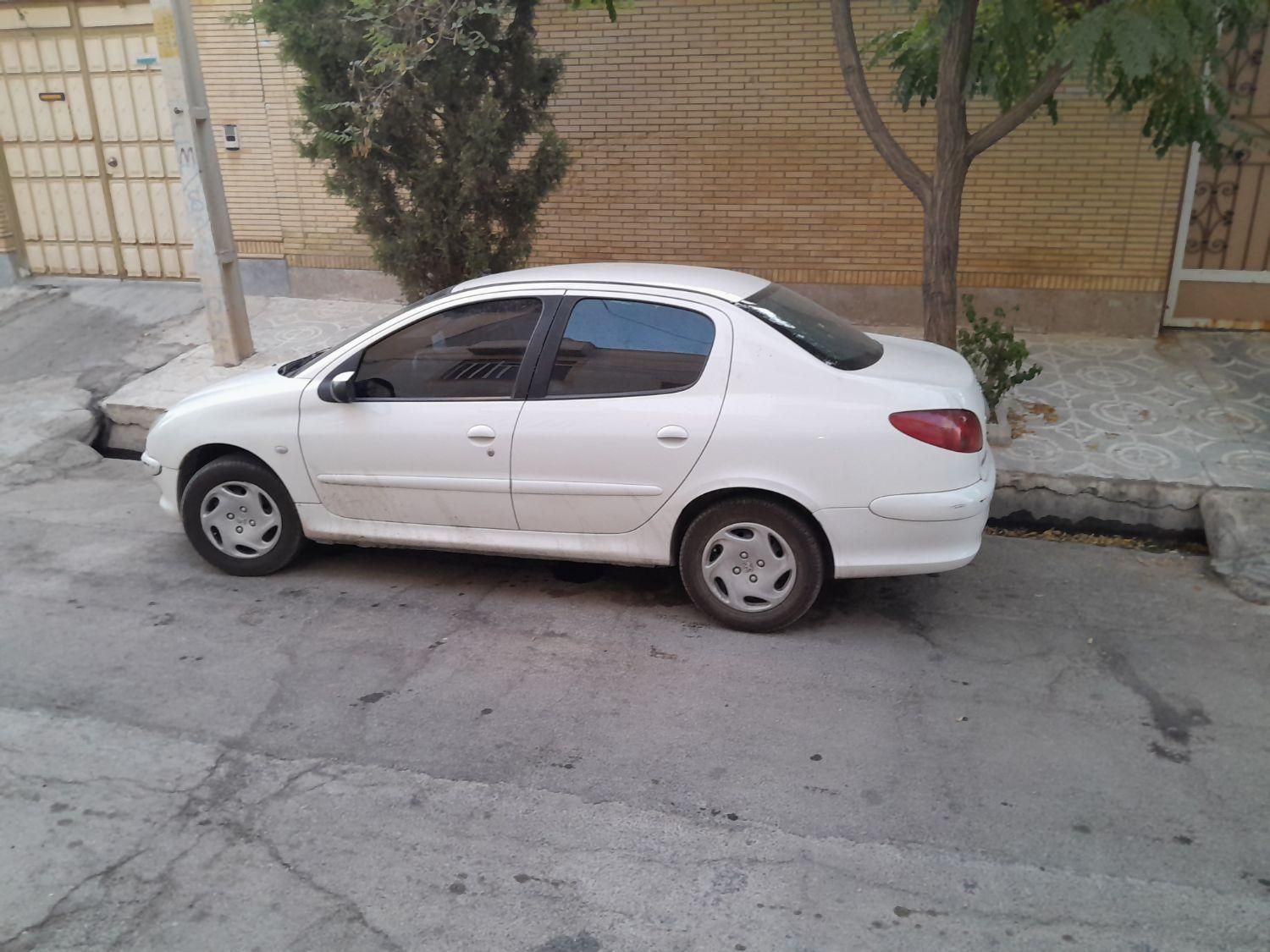 پژو 206 SD V8، مدل ۱۳۸۸|خودرو سواری و وانت|شیراز, شهرک صنعتی شیراز|دیوار