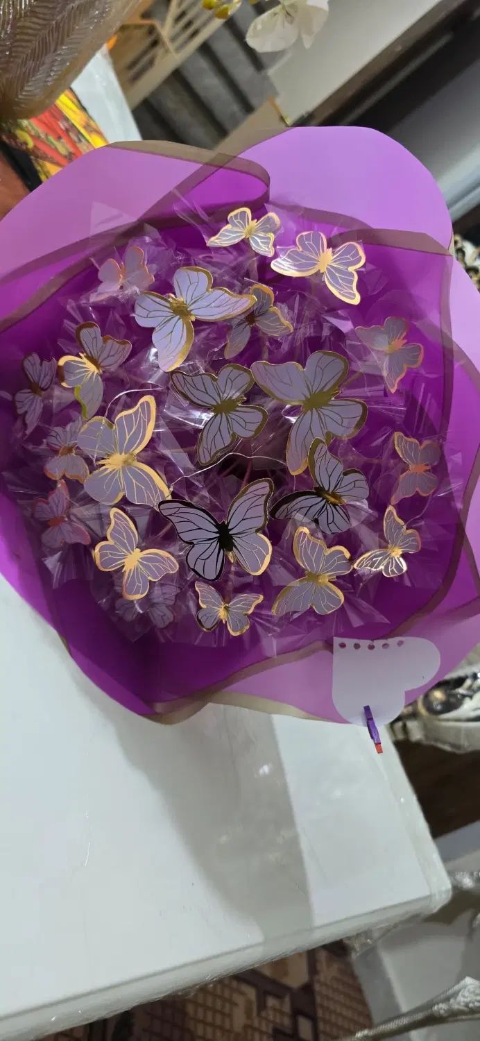 دسته گل پروانه ای|گل مصنوعی|کرج, چهارصد دستگاه|دیوار