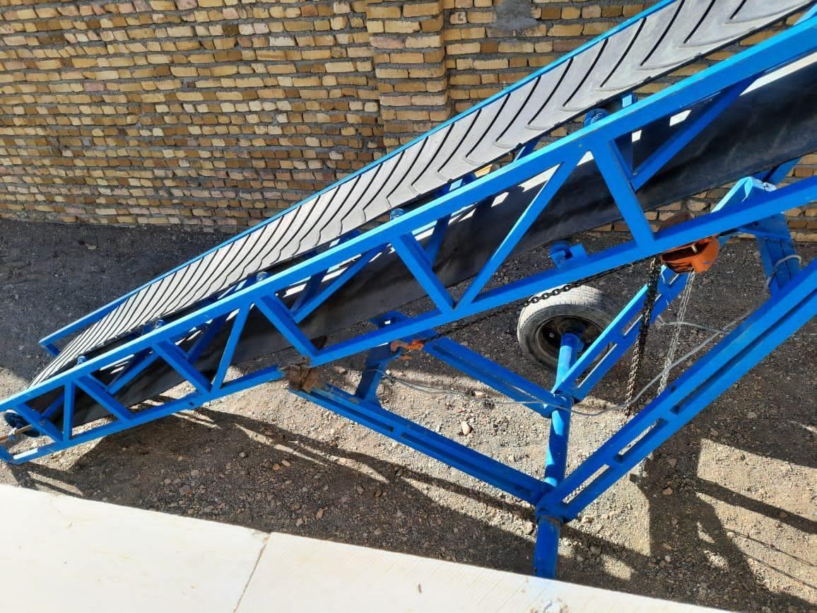 فروش اسکرو بالابر برای انتقال و جا بجایی|ماشین‌آلات صنعتی|تبریز, |دیوار