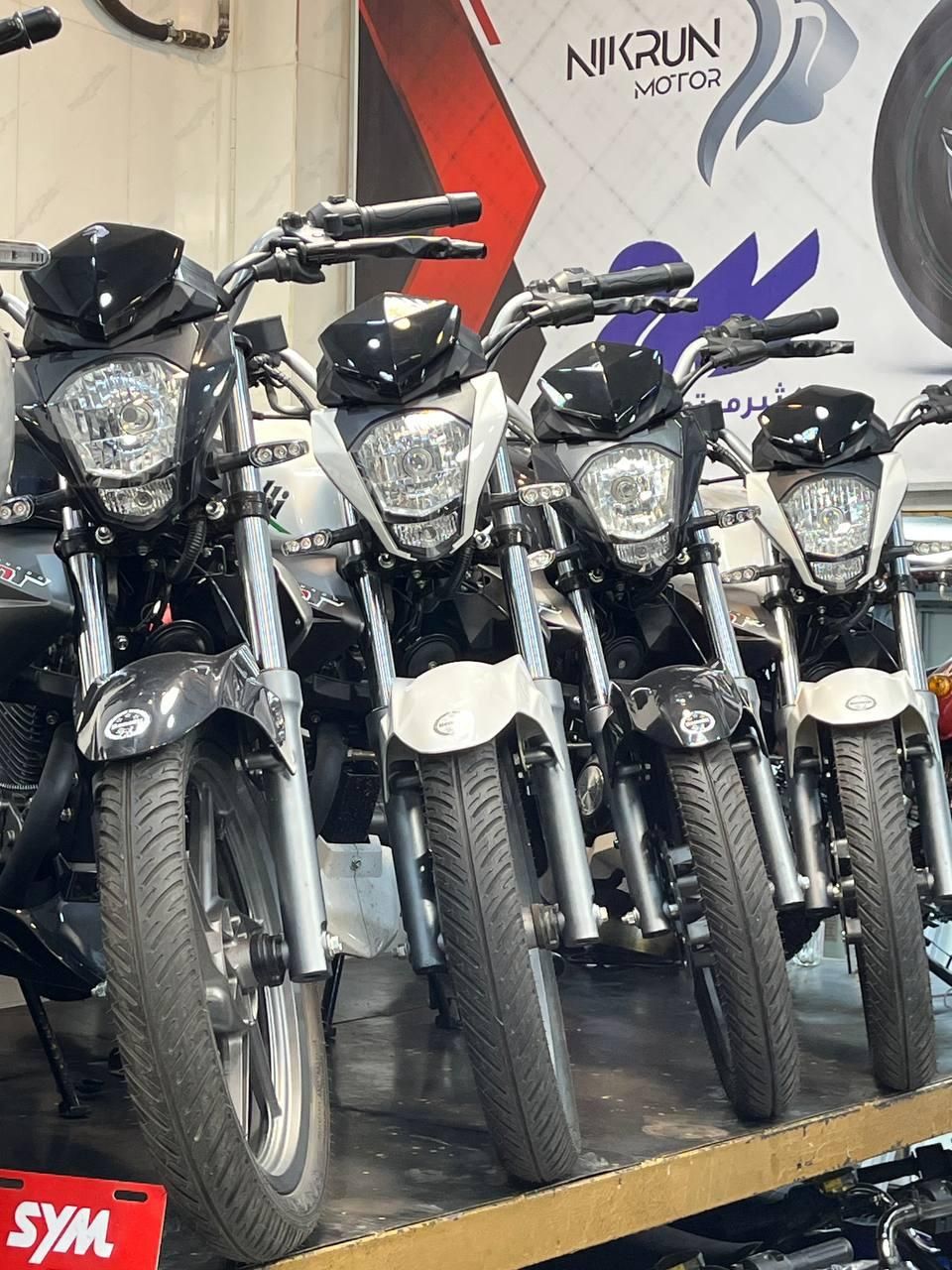 بنلی ۱۵۰ benelli tnt150cc صفر کیلومتر مدل ۱۴۰۳|موتورسیکلت|تهران, امام سجاد(ع)|دیوار