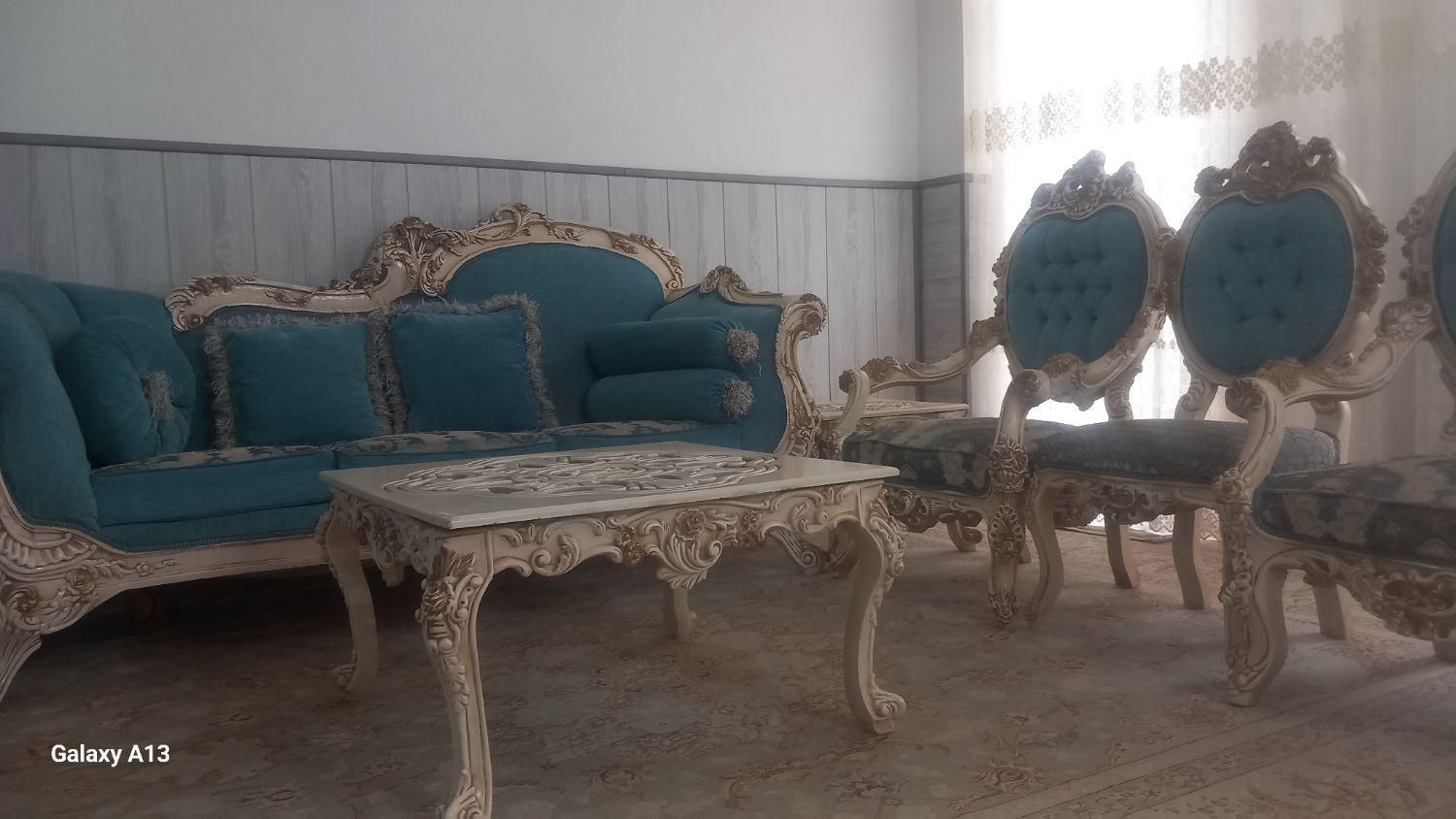 مبل سلطنتی ۹نفره شیک|مبلمان خانگی و میز عسلی|برخوار, |دیوار