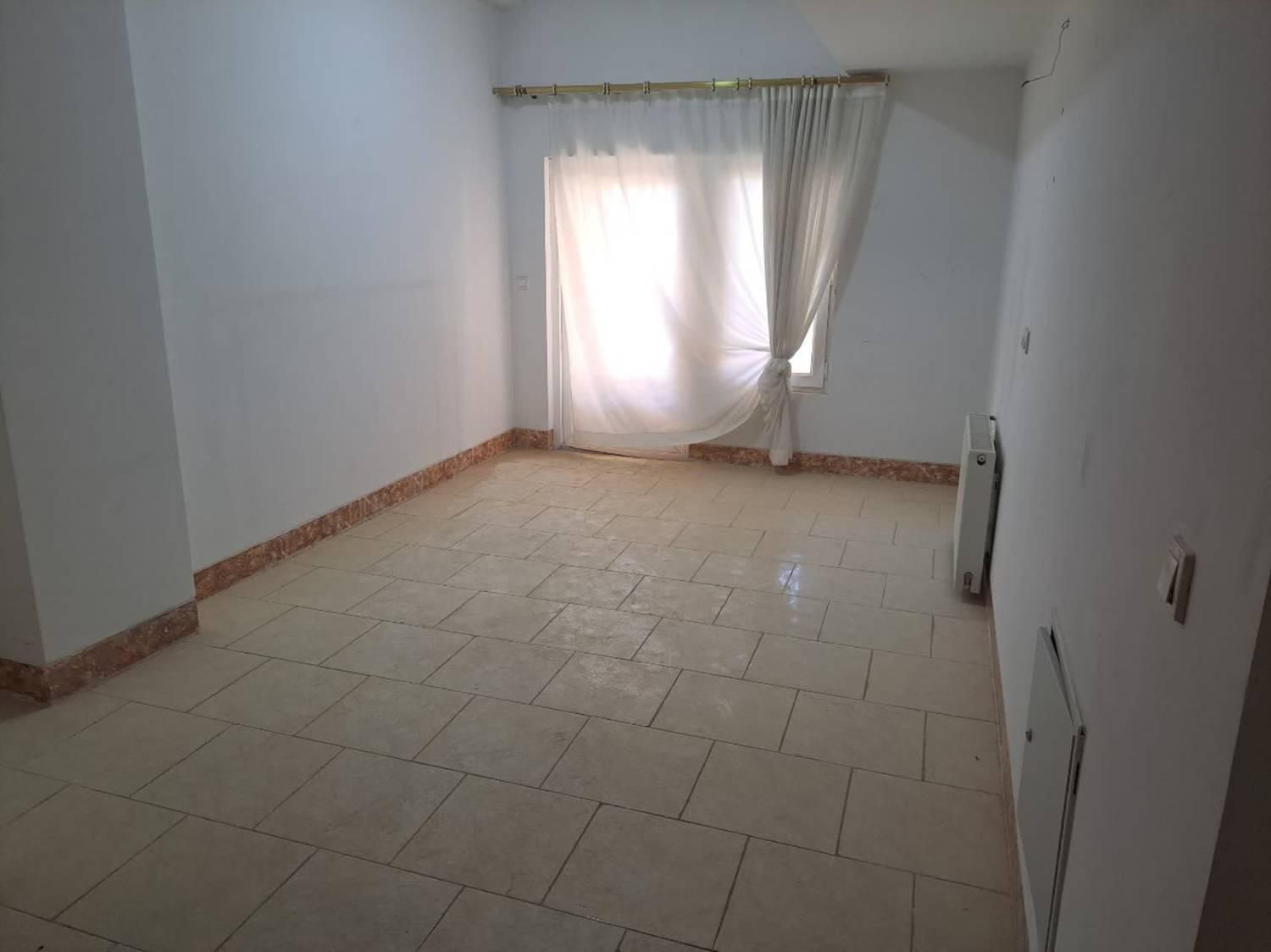 آپارتمان ۷۵ متری بلوار مدرس طبقه اول|فروش آپارتمان|یزد, |دیوار