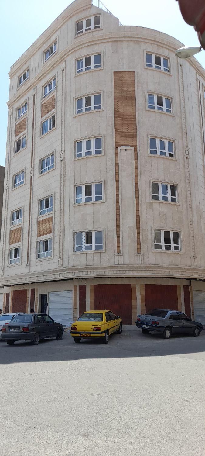 برقکاری / سیم کشی/  رفع  اتصال/  تعمیرات|خدمات پیشه و مهارت|تبریز, |دیوار