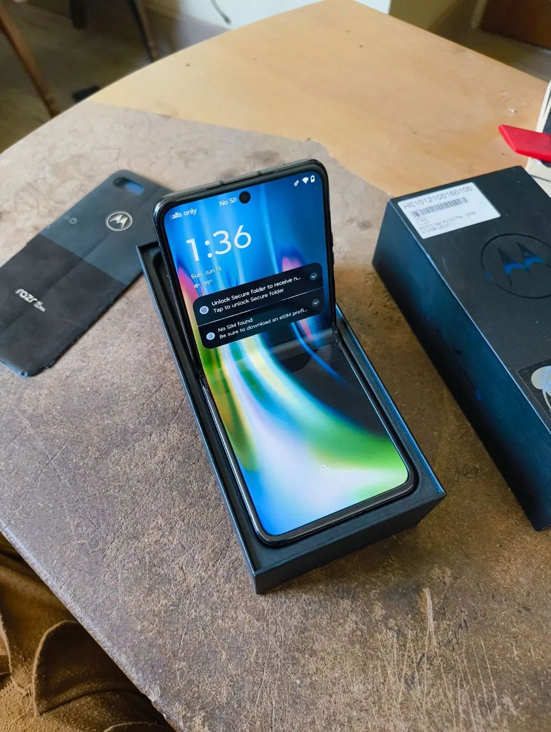 موتورولا Razr 40 Ultra با حافظهٔ ۵۱۲ گیگابایت|موبایل|تهران, جهاد|دیوار