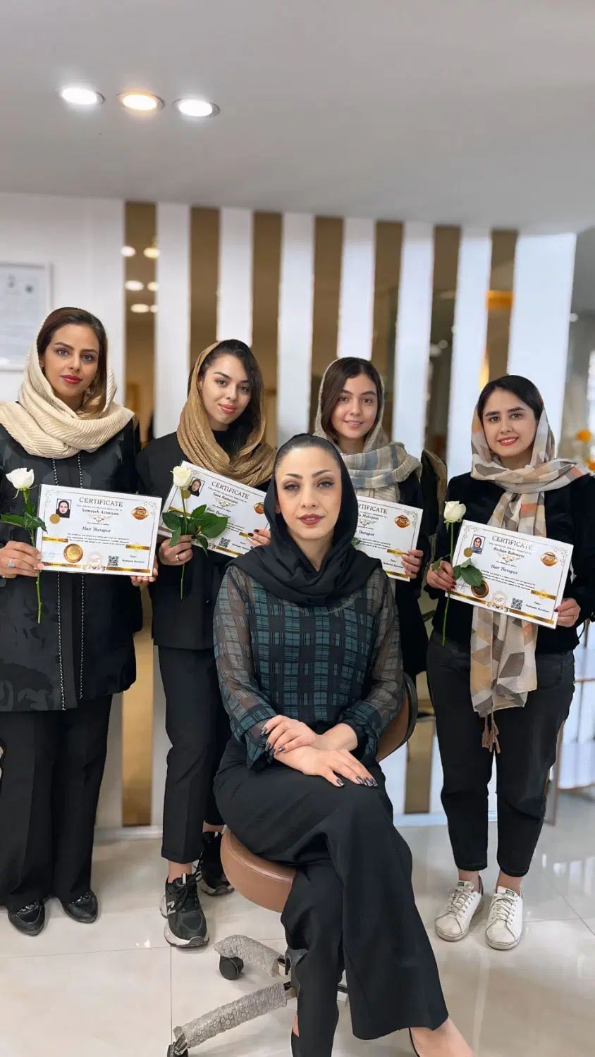 شبنم براتیان.ملکه مو.نانوکراتین. پروتئین تراپی|خدمات آرایشگری و زیبایی|بجنورد, |دیوار