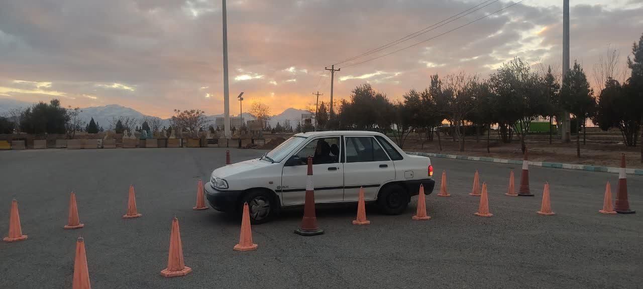 آموزش مهارتهای رانندگی|خدمات آموزشی|یزد, |دیوار