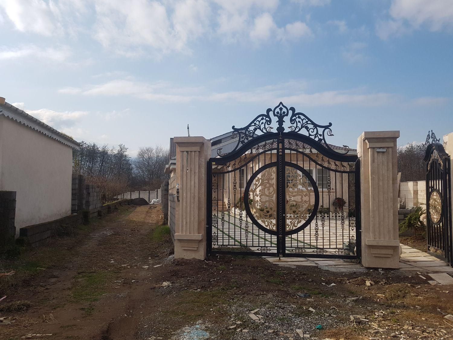 فروش ویلای ۳۰۰ متری استخردار|فروش خانه و ویلا|واجارگاه, |دیوار