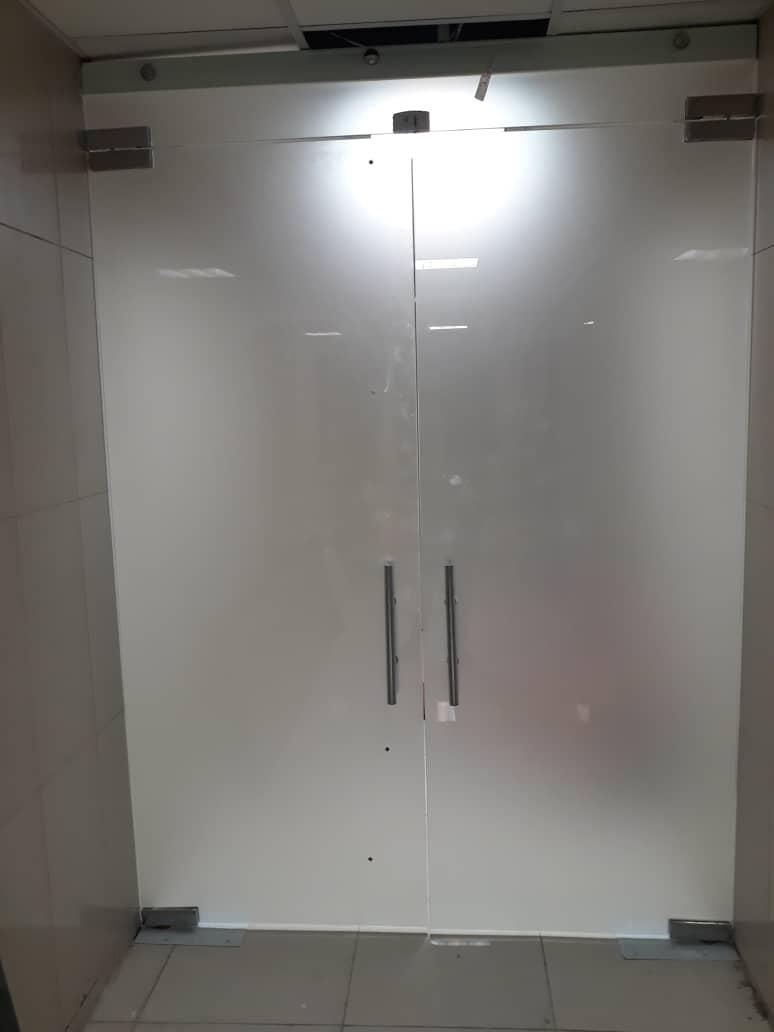 شیشه سکوریت و درب های اتوماتیک|خدمات پیشه و مهارت|شیراز, وحدت|دیوار