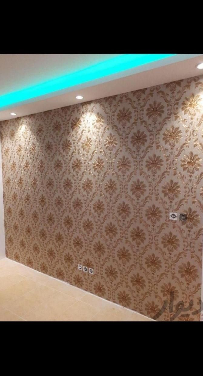 نصاب ونصب کاغذ دیواری (نقاشی )ترمیم وتزئینات|خدمات پیشه و مهارت|پاکدشت, پاکدشت (مامازند)|دیوار