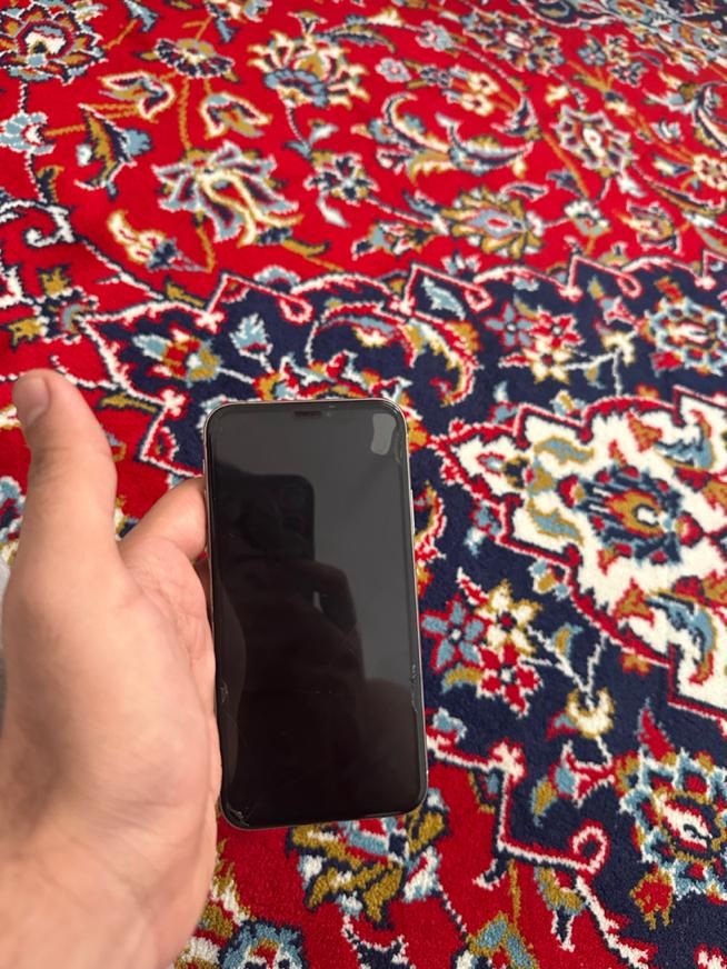 اپل iPhone X با حافظهٔ ۶۴ گیگابایت|موبایل|یزد, |دیوار