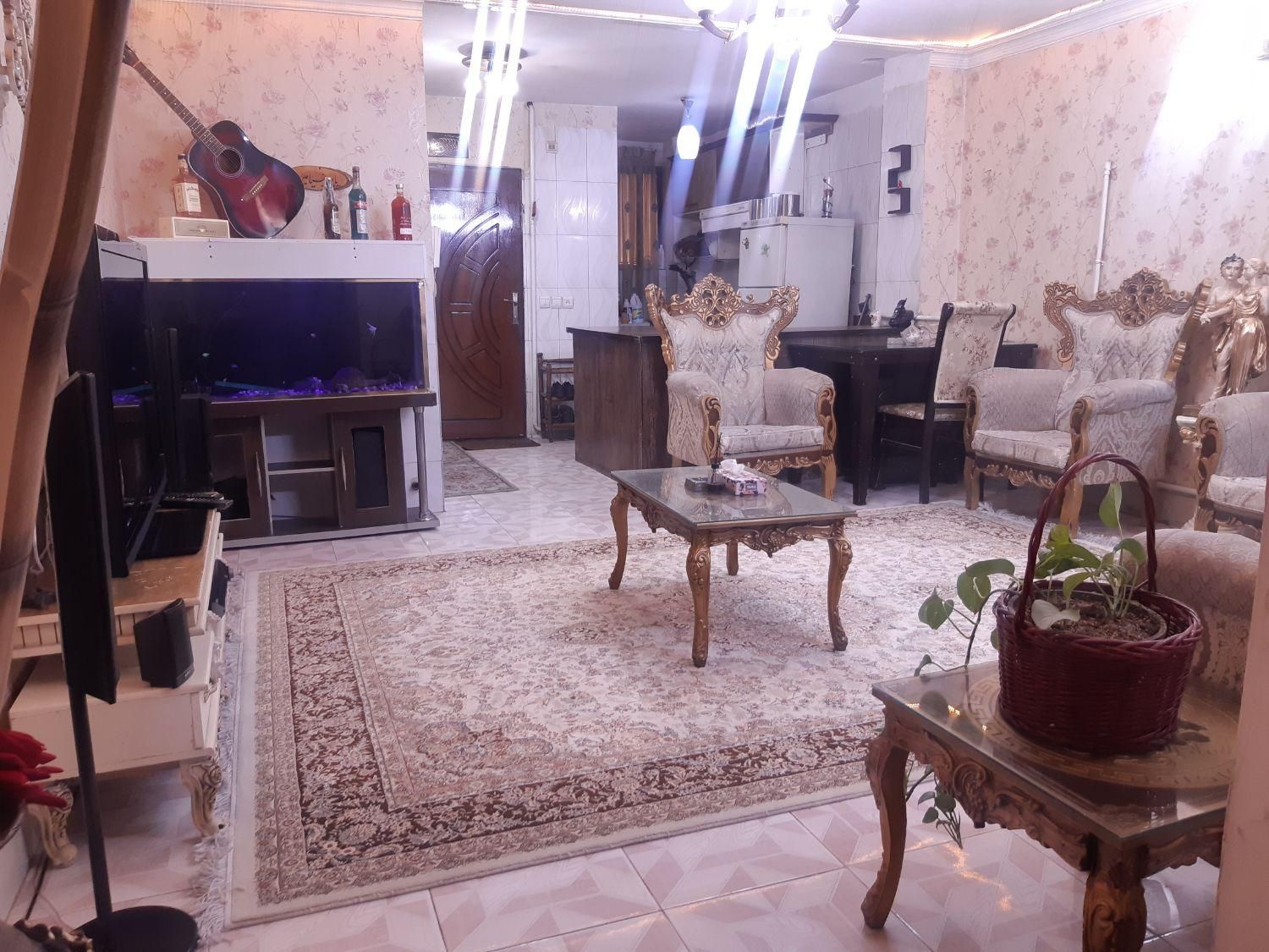 اجاره روزانه/ساعتی/هفتگی آپارتمان ۶۵ متری|اجارهٔ کوتاه‌مدت آپارتمان و سوئیت|تهران, فلسطین (میدان انقلاب)|دیوار