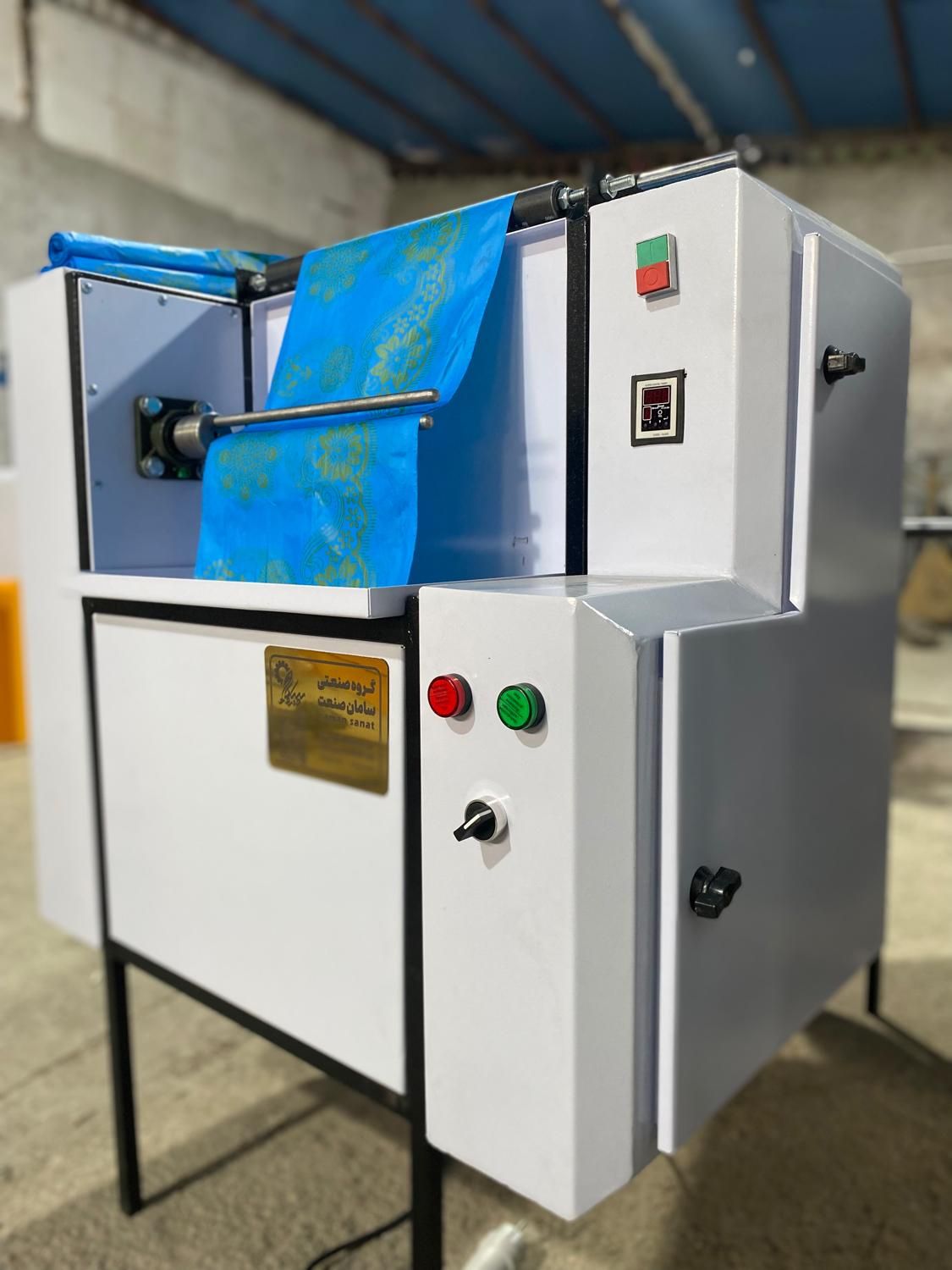 دستگاه سفره یکبارمصرف خانگی|ماشینآلات صنعتی|اسلامشهر, چیچکلو|دیوار