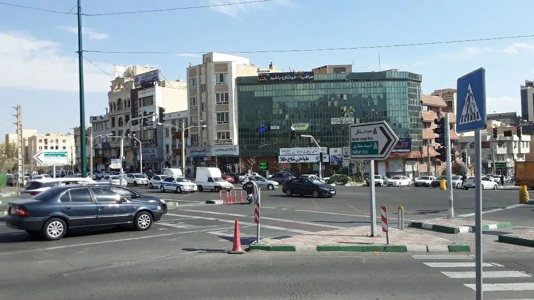 فروش۹۰متر اداری ۱۰ساله/تابلوخور براصلی میرزابابایی|فروش دفتر کار، اتاق اداری، مطب|تهران, پونک|دیوار