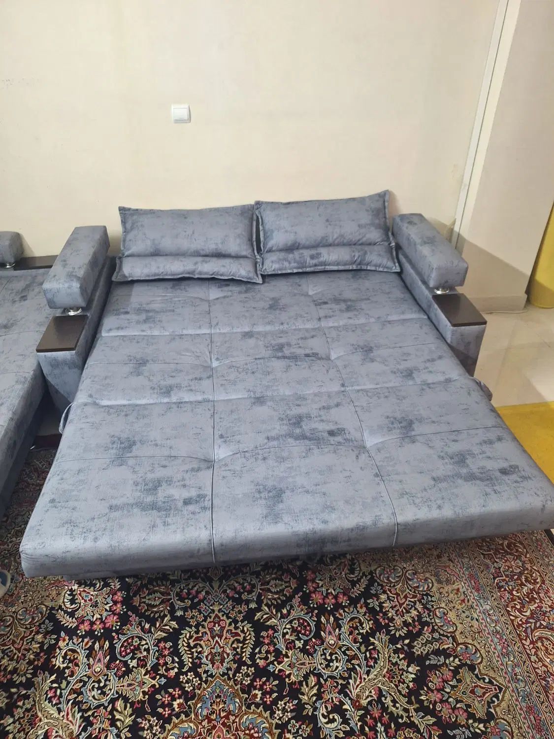مبل تختخواب شو باکس دار عرض ۱۶۰ در طول ۱۹۵ شرکتی|مبلمان خانگی و میز عسلی|تهران, ارامنه|دیوار