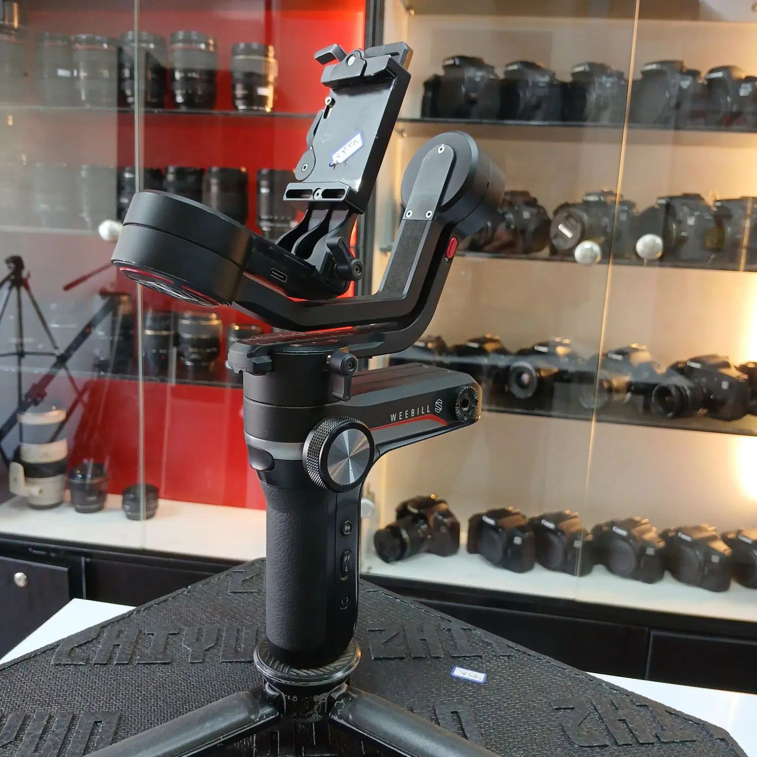 لرزشگیر دوربین Zhiyun WEEBILL S کاملا سالم|دوربین عکاسی و فیلم‌برداری|کرج, گلشهر|دیوار