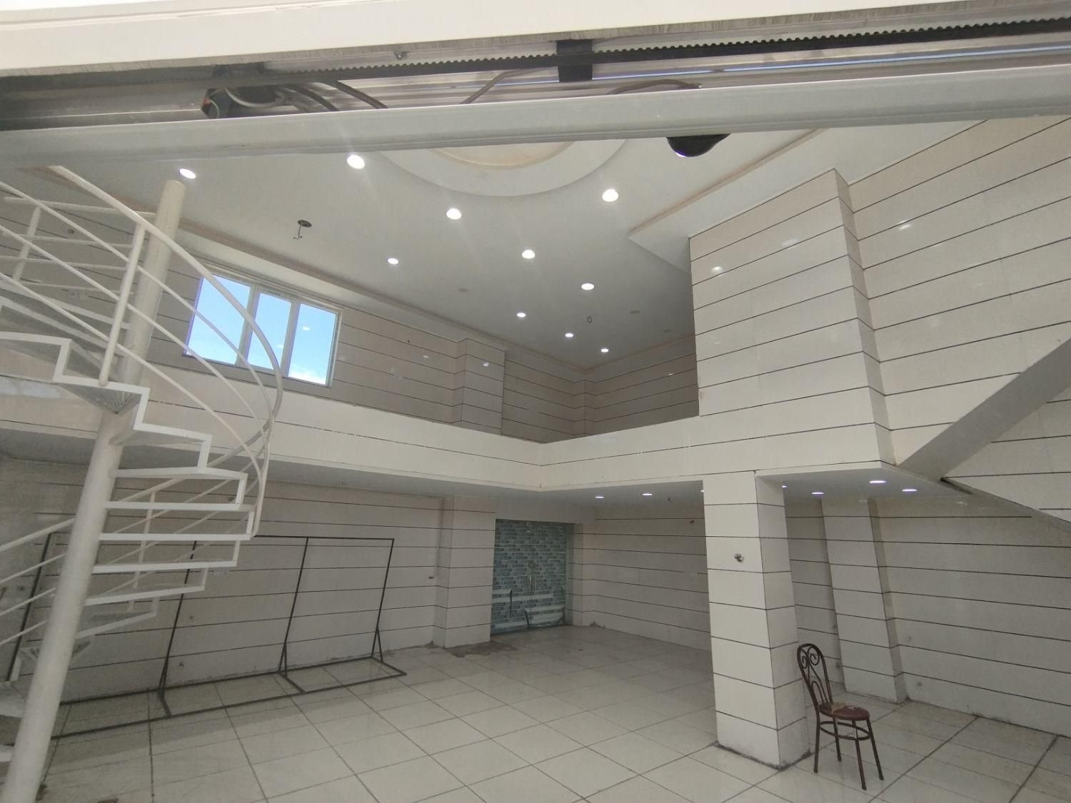 مغازه اصلی بیسیم 170مترتابلوخور+انبار+واحدمسکونی|اجارهٔ مغازه و غرفه|زنجان, |دیوار