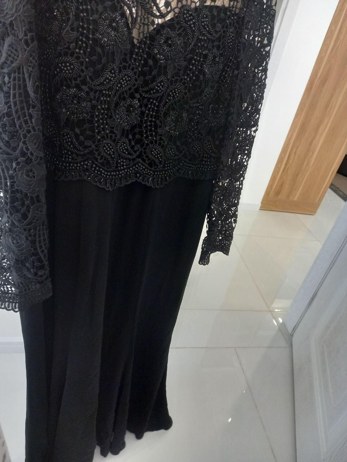 لباس مجلسی|لباس|یزد, |دیوار