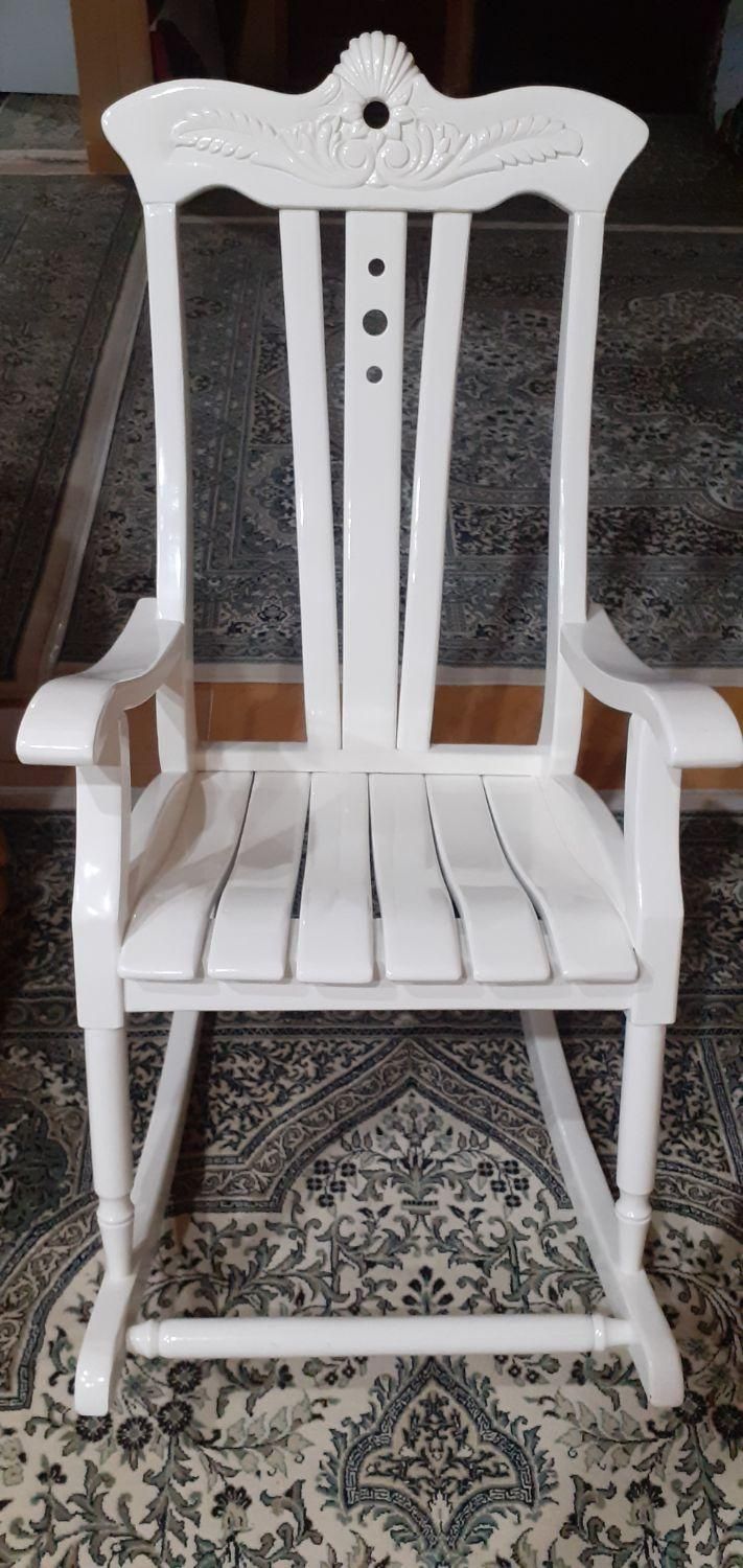 فروش صندلی راک سفید بسیار زیبا|صندلی و نیمکت|بندر انزلی, چهارفریضه|دیوار