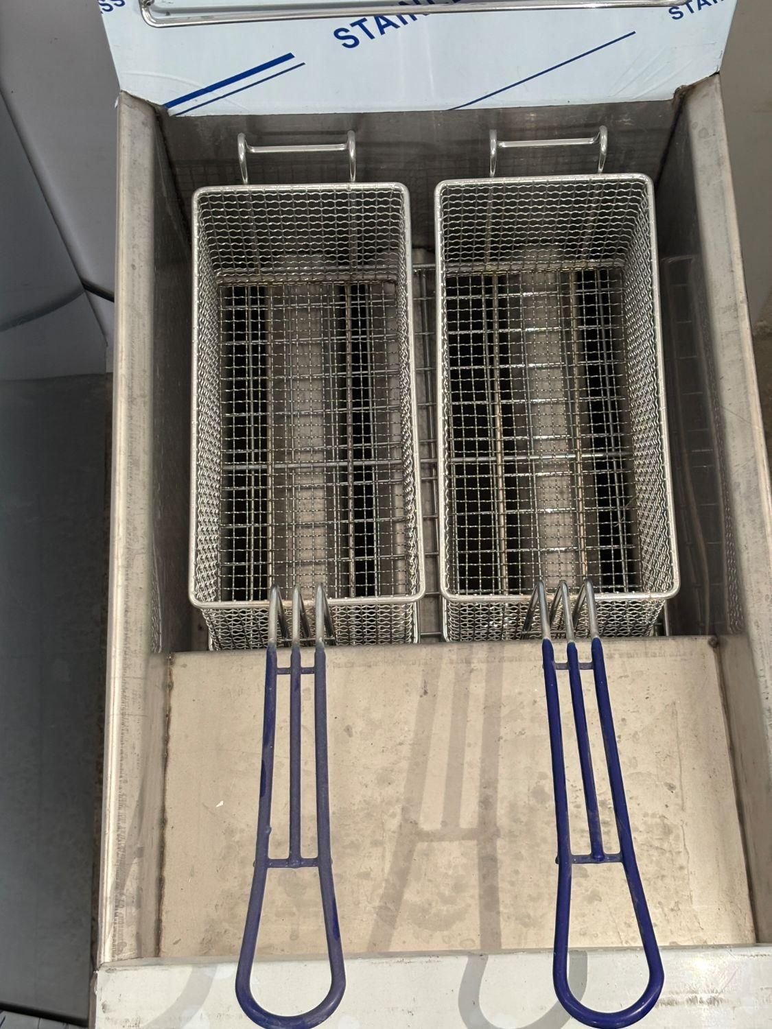 سرخ کن/طرح دین/گازی پایه دار/برقی|اجاق گاز و لوازم برقی پخت‌وپز|رباط‌کریم, الارد|دیوار