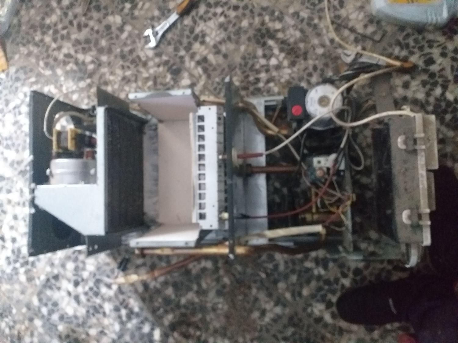 تعمیرات وسرویس تخصصی،پکیج،آبگرمکن.کولراسپیلت|خدمات پیشه و مهارت|رشت, گلباغ نماز|دیوار