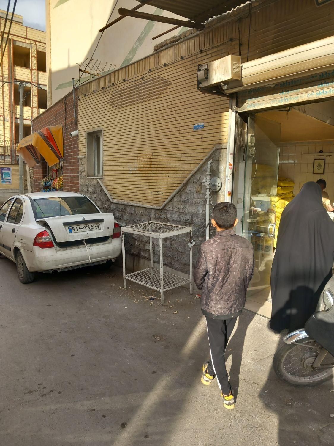 فروش مغازه نانوایی ۴۶ متری در ابن سینا سند تک برگ|فروش مغازه و غرفه|اصفهان, شهشهان|دیوار