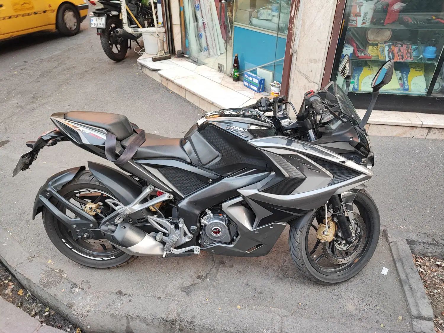 RS200|موتورسیکلت|تهران, گمرک|دیوار