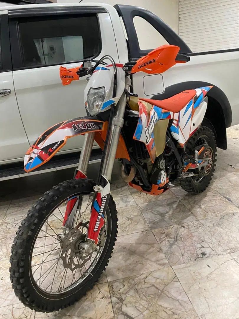 ktm 250 کی تی ام ۲۵۰|موتورسیکلت|مشهد, امام خمینی|دیوار