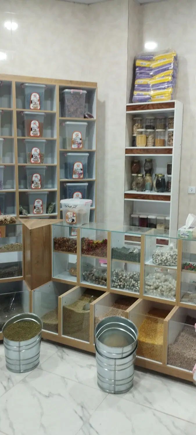 فروش لوازم و دکور اسیون مخصوص عطاری و پوشاک|فروشگاه و مغازه|کرمان, |دیوار