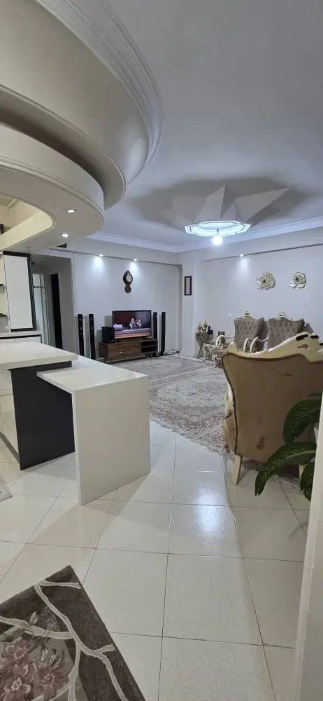 واحد ۱۰۰ متری ۲ خواب فول امکانات رو به افتاب|اجارهٔ آپارتمان|کرج, باغستان|دیوار