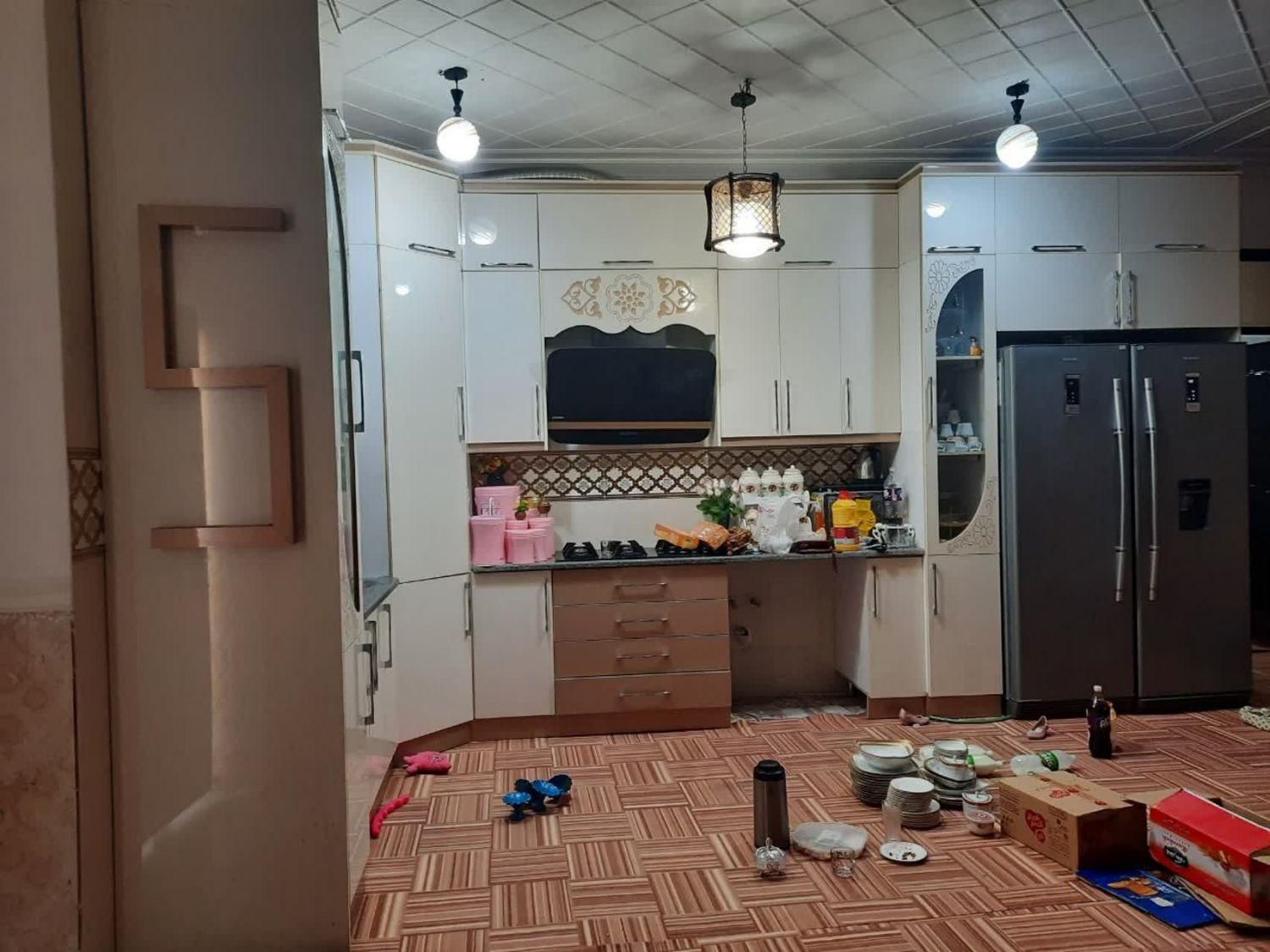 خانه سه خواب با ۱۵۰ متر زیر بنا|فروش خانه و ویلا|رودان, |دیوار