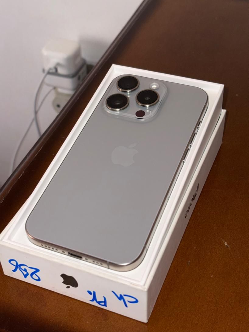 اپل iPhone 15 Pro با حافظهٔ ۲۵۶ گیگابایت|موبایل|تهران, پونک|دیوار
