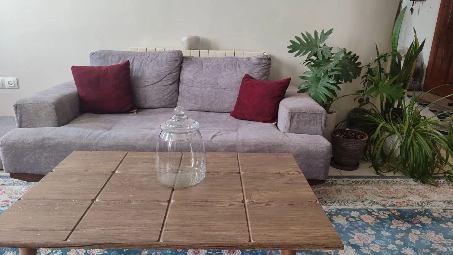 مبل به همراه تخت|مبلمان خانگی و میز عسلی|کرج, حسن آباد|دیوار
