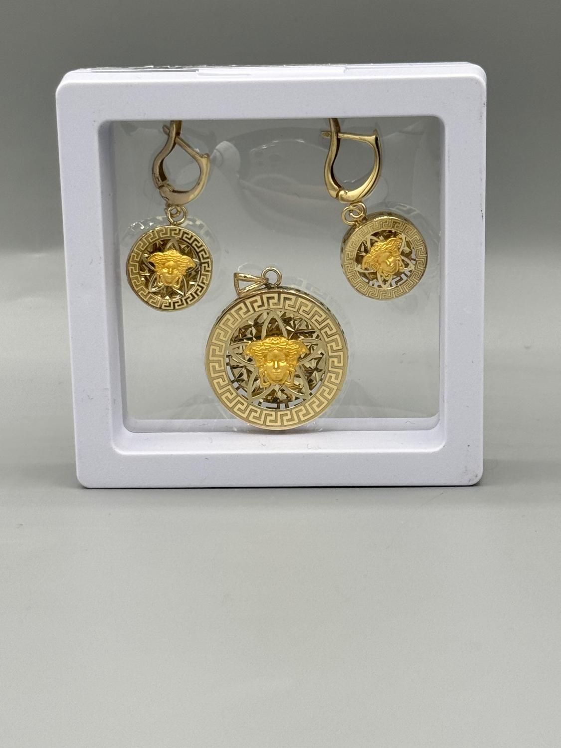 نیم ست ورساچ وزن7.88طلابدون اجرت|جواهرات|تهران, شهرک ولیعصر جنوبی|دیوار