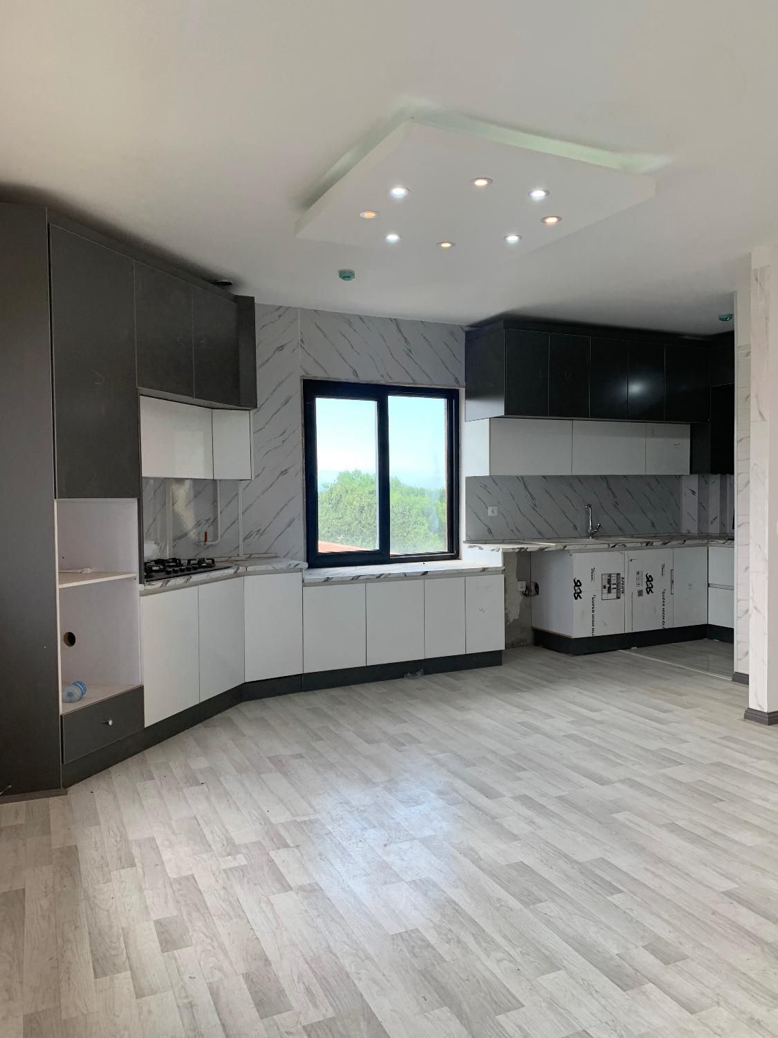 فروش اپارتمان ۱۲۰ متری ۲ خواب استاد معین|فروش آپارتمان|رشت, پستک|دیوار