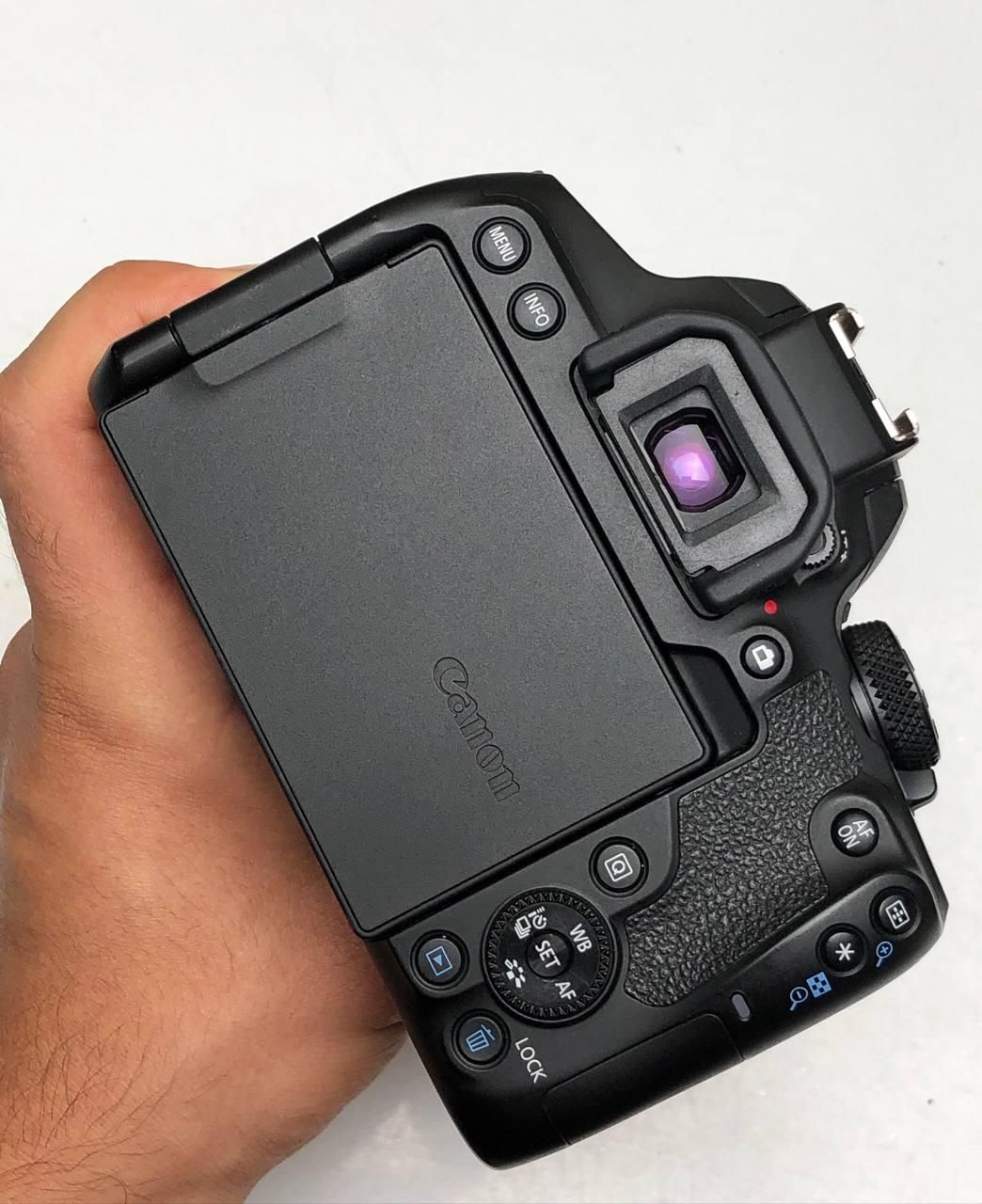 دوربین عکاسی Canon 850D lenz 18--55|دوربین عکاسی و فیلم‌برداری|اصفهان, خرم|دیوار