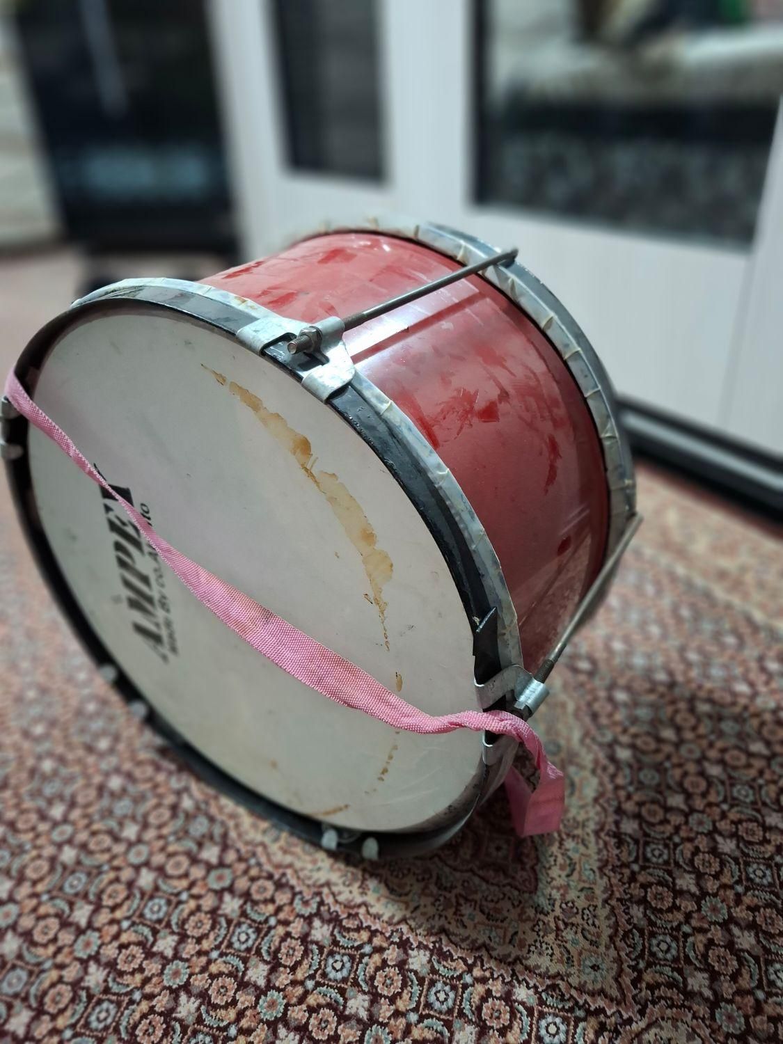 طبل ریز|درام و پرکاشن|تهران, افسریه شمالی|دیوار