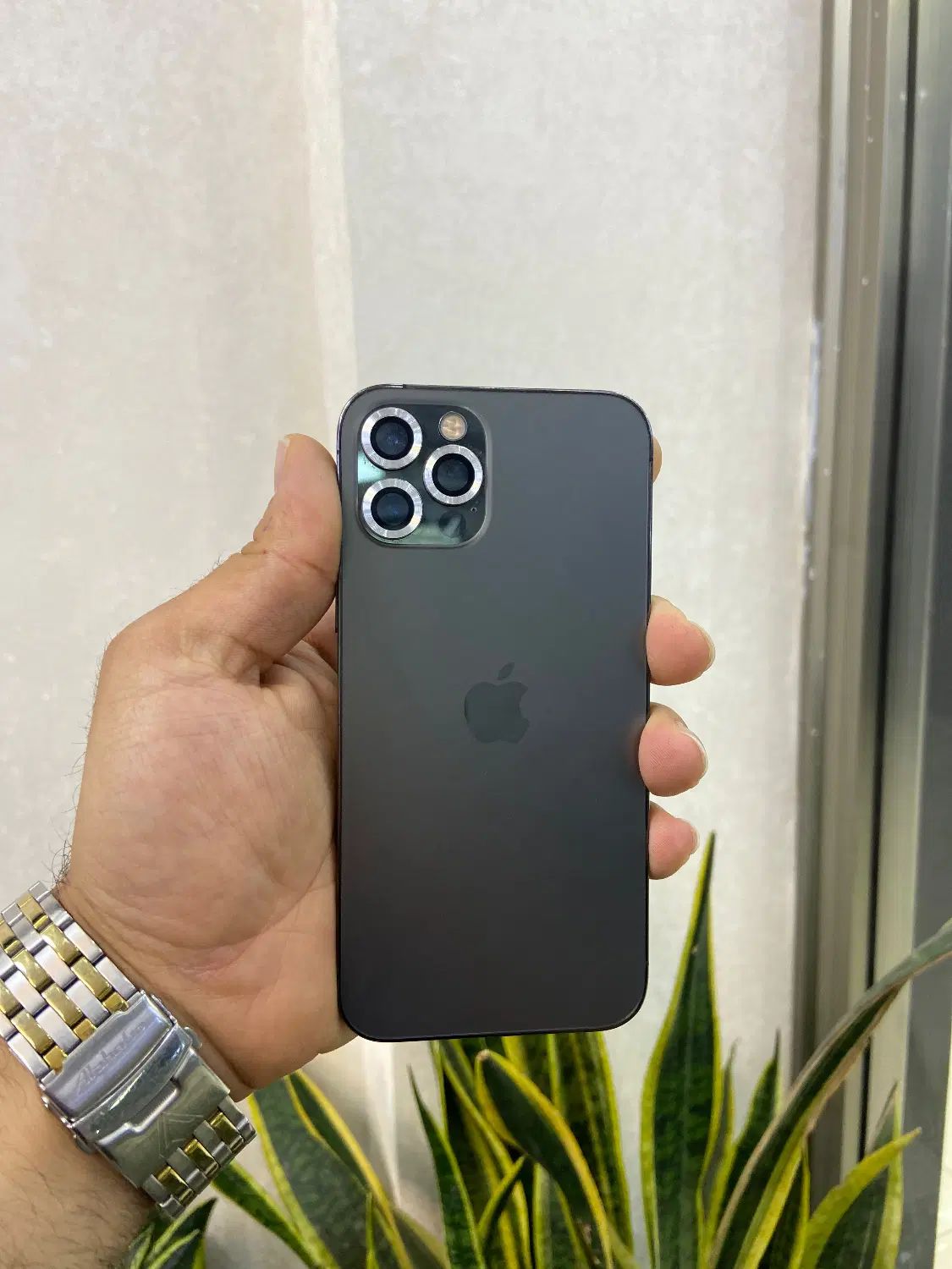 اپل ایفون iPhone 12por جشنواره فروش ویژه بدون پیش|موبایل|اصفهان, احمدآباد|دیوار