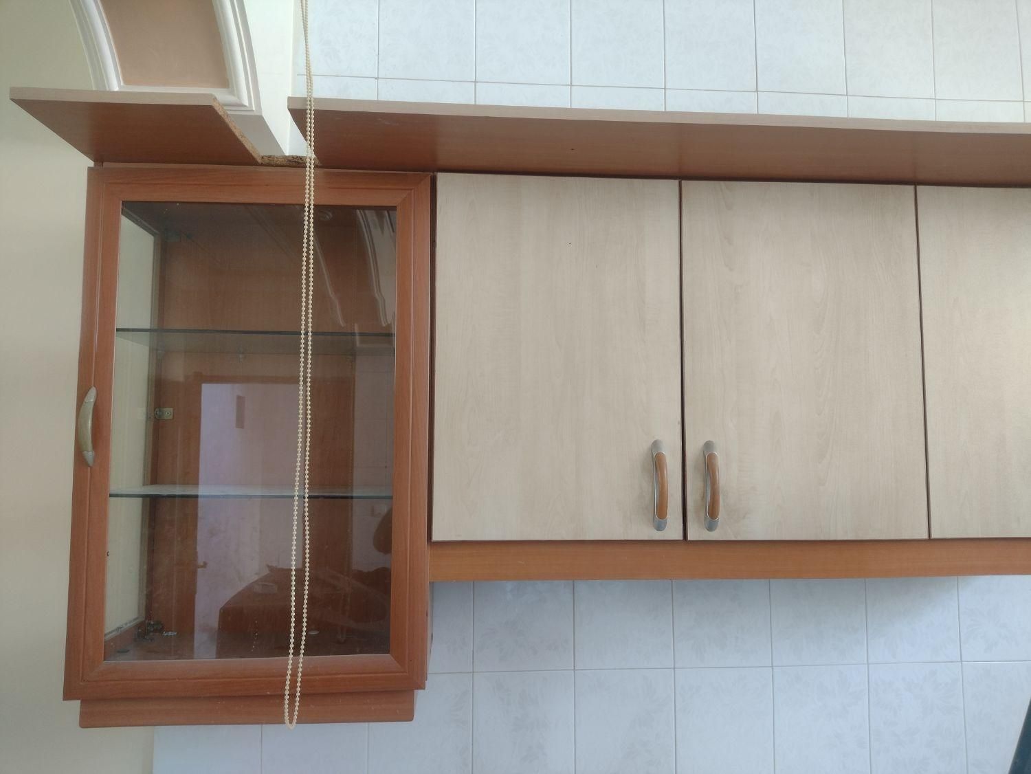 کابینت آشپزخانه به همراه هود|آب‌چکان و نظم‌دهنده ظروف|اصفهان, مهدیه|دیوار