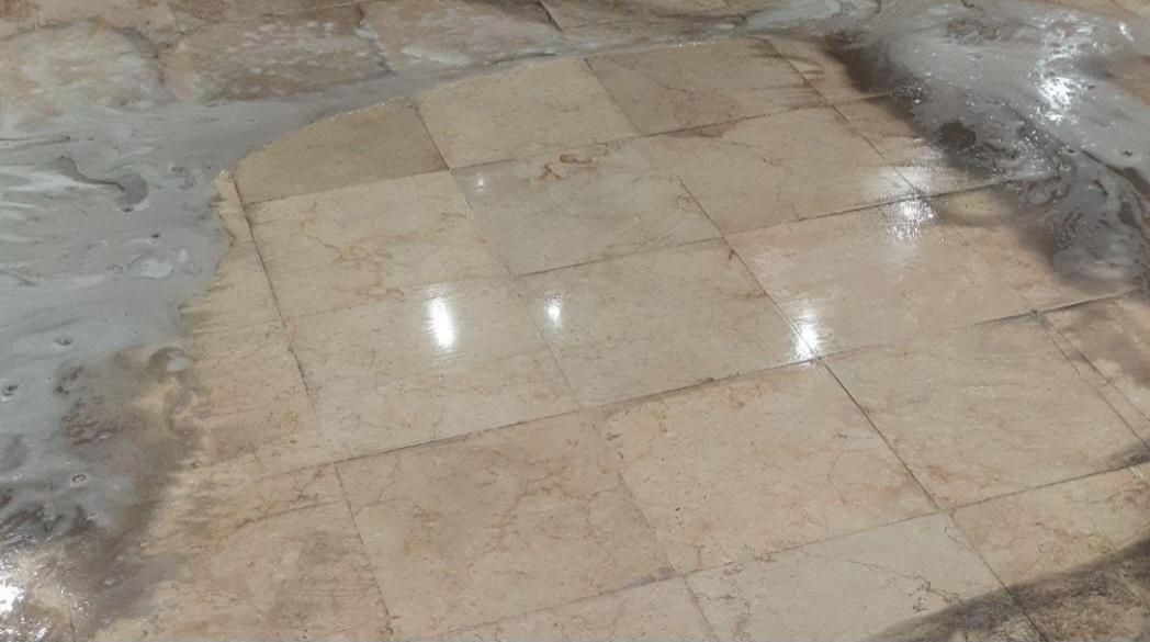 کفسابی سنگ سابی کف ساب کف شور ساب زن کف ساب|خدمات نظافت|تبریز, |دیوار