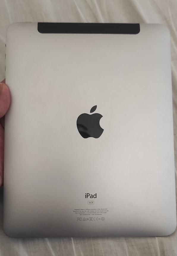 ipad تبلت اپل ۱۶ گیگ|تبلت|همدان, |دیوار
