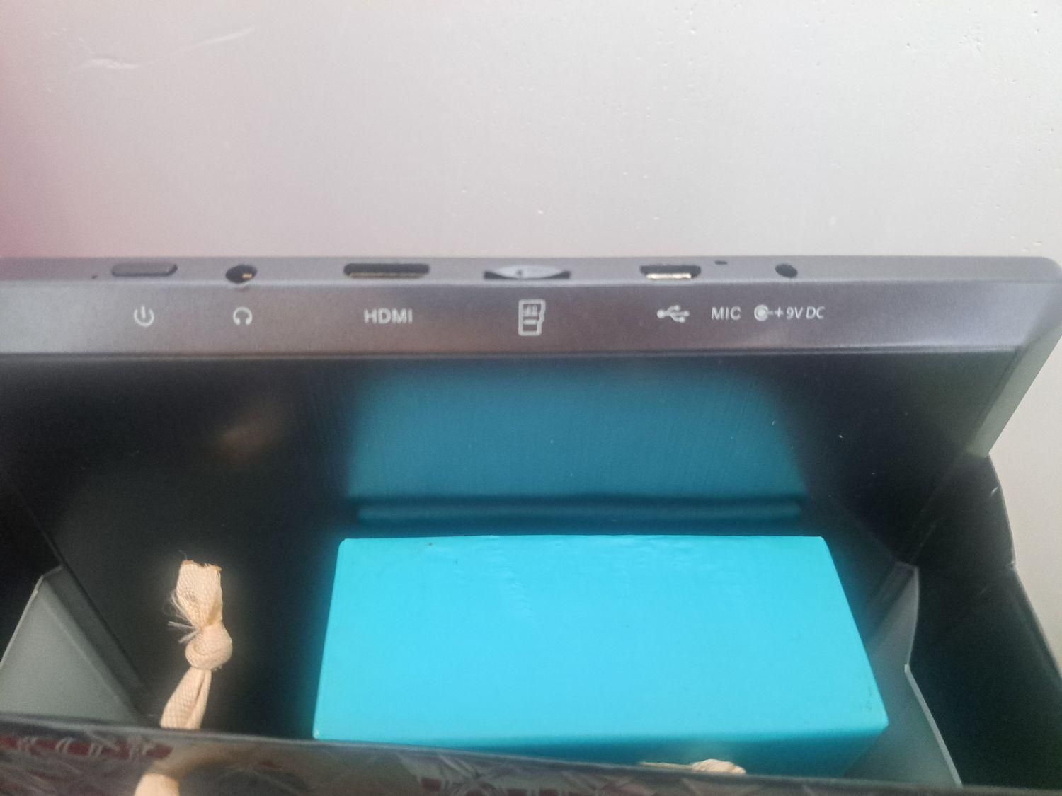 تبلت ویندوزی|تبلت|رشت, منظریه|دیوار