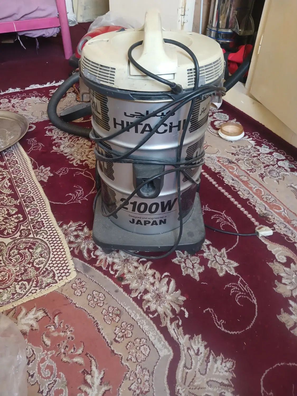 جاروبرقی هیتاچی 960BR کم کارکرده سالم|جاروبرقی، جارو شارژی، بخارشو|تهران, شهرک رضویه|دیوار