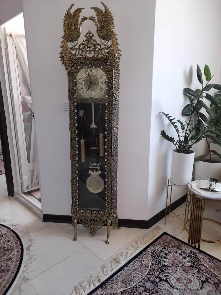 ساعت و بوفه طرح برنج کیفیت عالی کاملا نو طرح سیمرغ|بوفه، ویترین، کنسول|تهران, مخصوص|دیوار