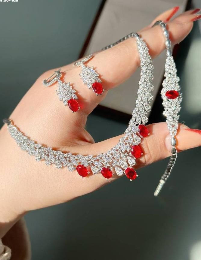 سرویس نقره ورساچ و الیزابت دستبند نقره کپی طلا|بدلیجات|تبریز, |دیوار