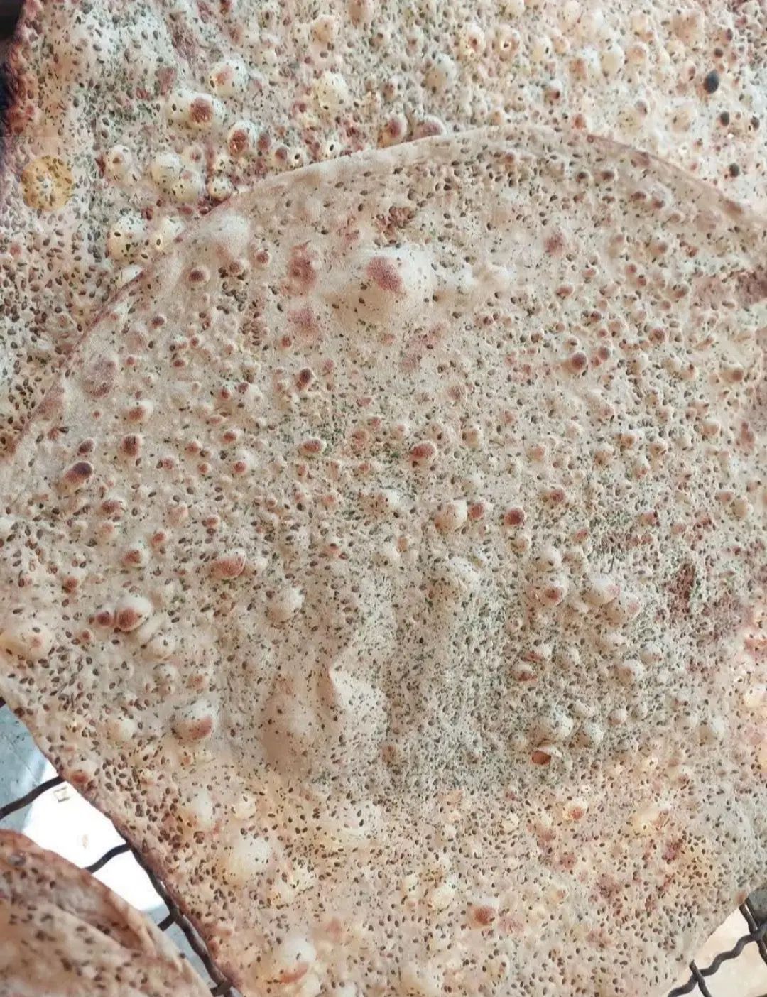 نان خانگی با ارد بومی|خوردنی و آشامیدنی|اصفهان, لاله|دیوار
