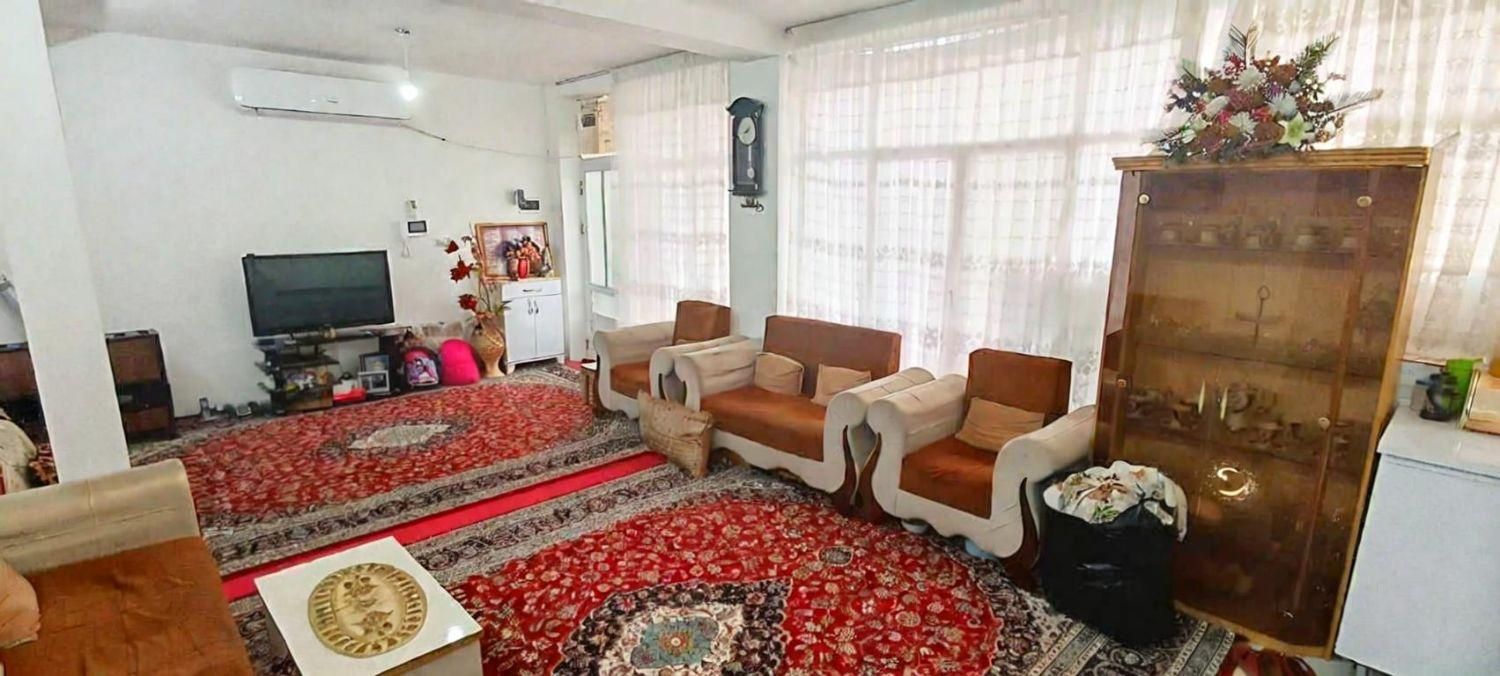 ویلایی ششدانگ ملک دوطبقه مستقل نزدیک حرم و بازار|فروش خانه و ویلا|مشهد, هفده شهریور|دیوار