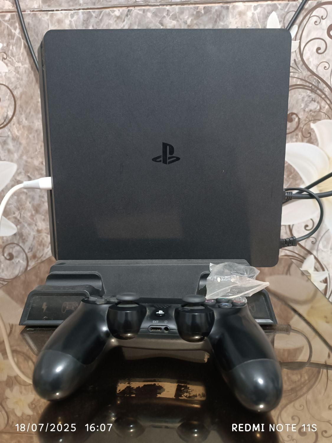 PS4slim|کنسول، بازی ویدئویی و آنلاین|میناب, |دیوار