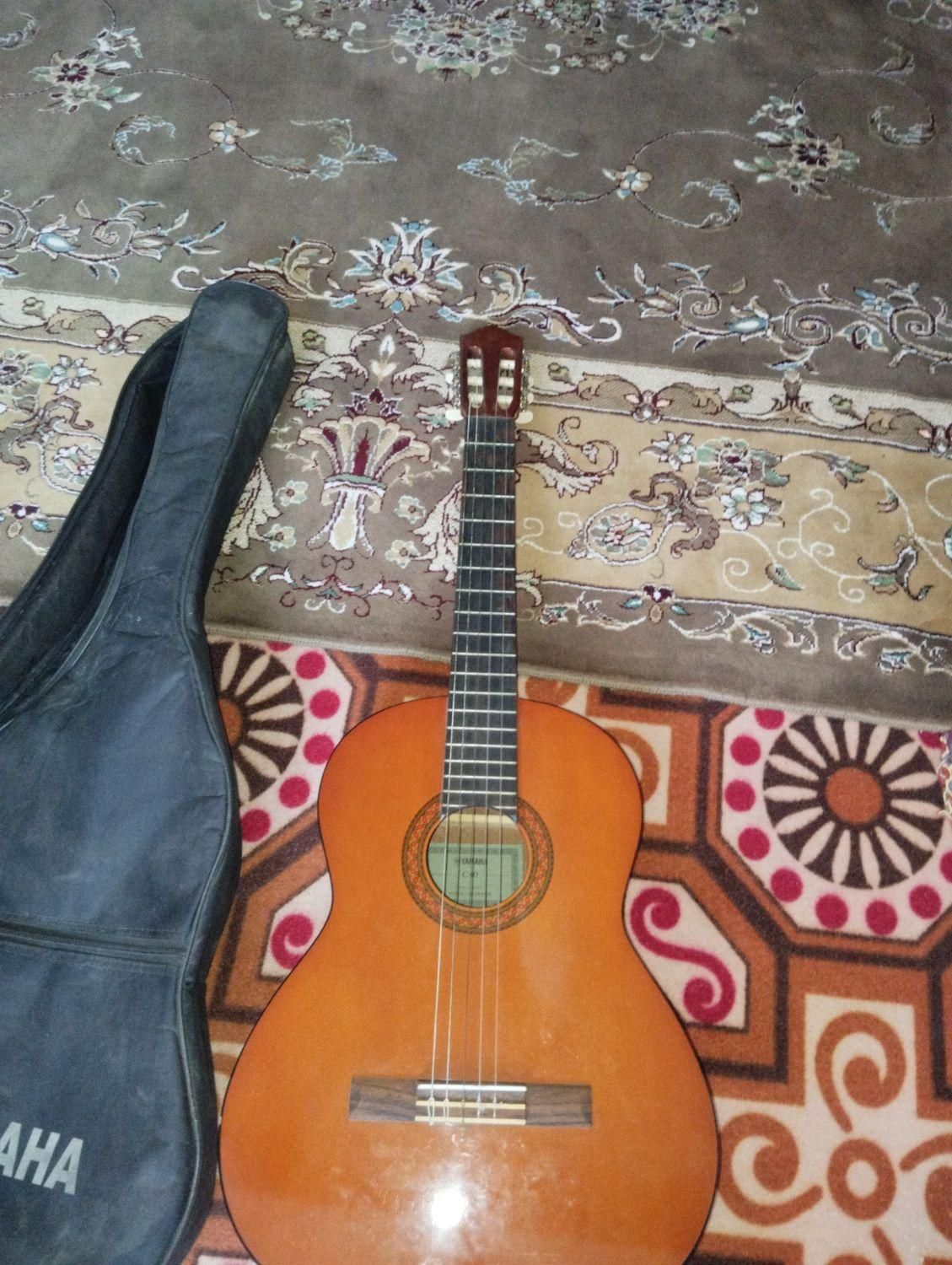 گیتار یاماها c40|گیتار، بیس، امپلیفایر|سنگدوین, |دیوار