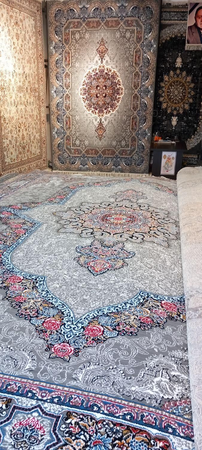 فرش۱۲متری۷۰۰شانه   نخ**نسوز**|فرش|مشهد, ایثارگران|دیوار