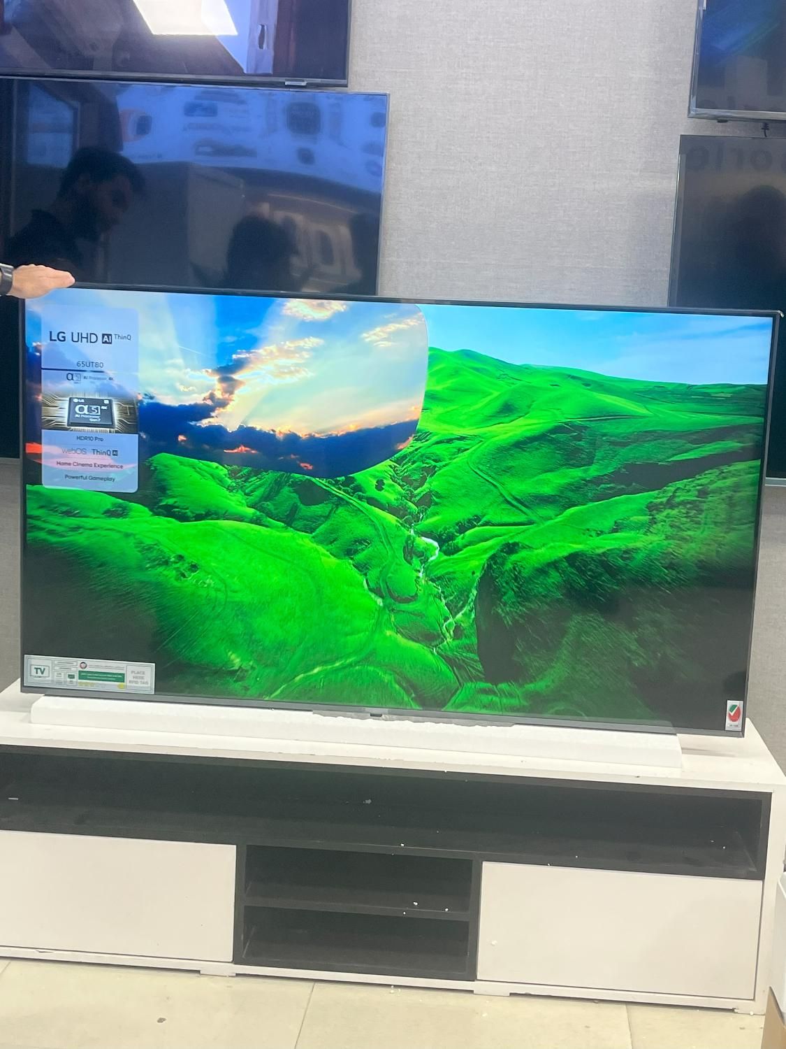 تلویزیون ال جی LG UT80 قسطی|تلویزیون و پروژکتور|اهواز, گلستان|دیوار